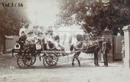 uid00099: Unidentified Image